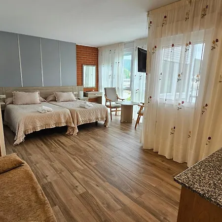 Complejo Turistico El Merendero Gæstehus Finisterre